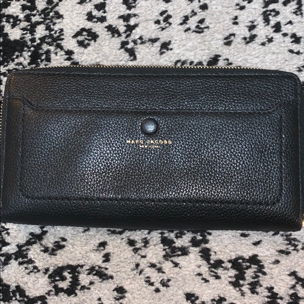 Marc Jacobs wallet